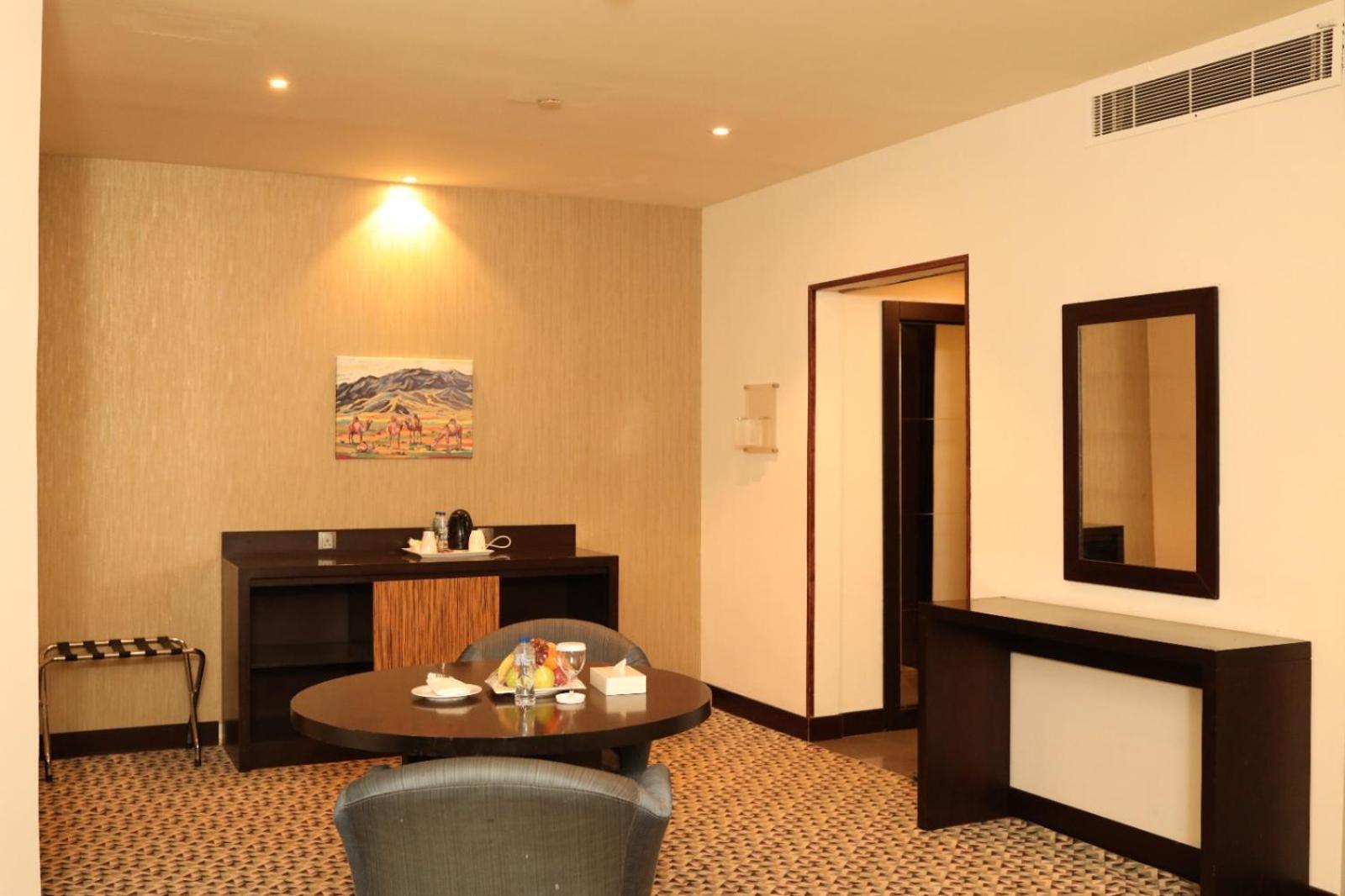 Golden Tulip Hail Ha'il Exterior foto